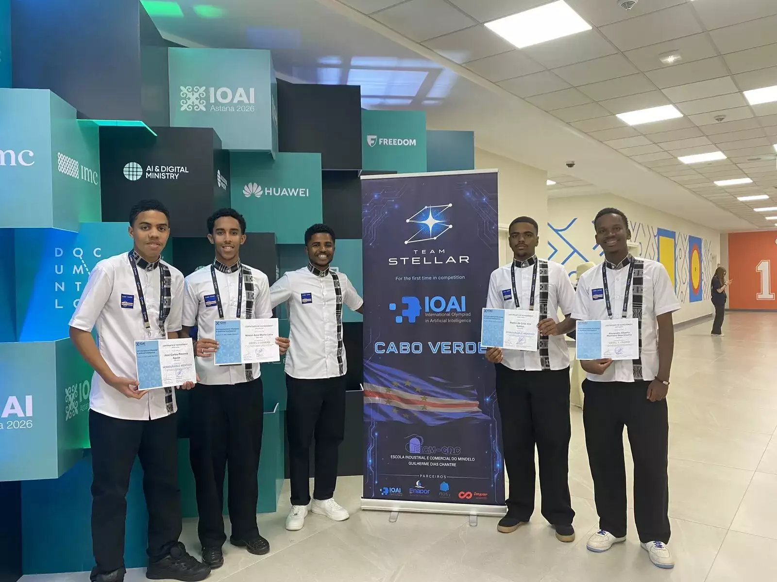 Cabo Verde destaca-se na Olimpíada Internacional de Inteligência Artificial no Cazaquistão